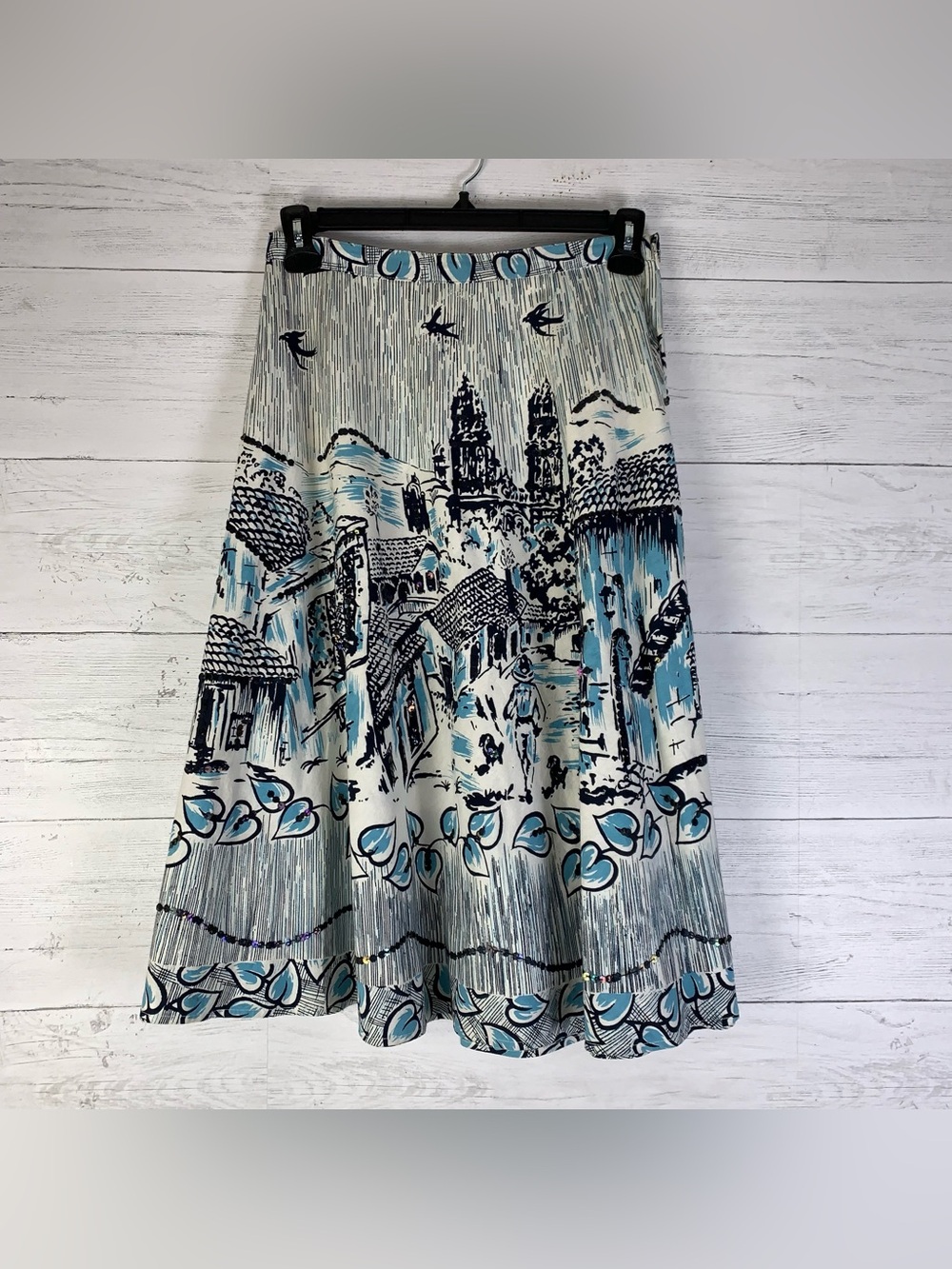 Bernardo Skirt Peasant Scenic Artsy Sequins blue/white Boho Festival size 4